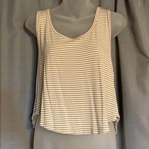 🦂 Tan & White Tank Top 🦂